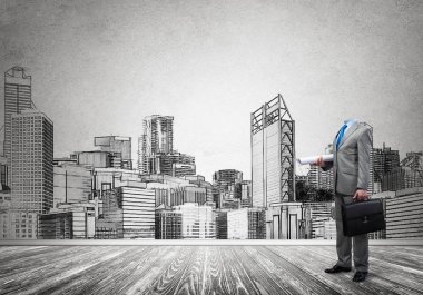 Başsız mühendis adam 