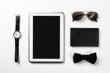 Erkek aksesuarları ve tablo