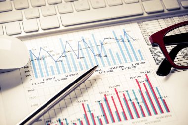 Ortalama satış raporu hazırlanıyor