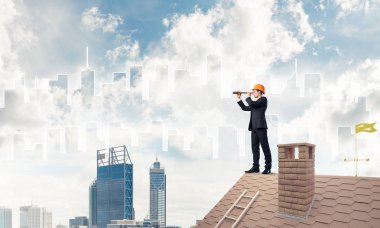 Takım elbiseli genç işadamı