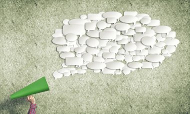 adam trompet yapma duyuruda