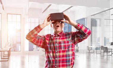 sanal gerçeklik kulaklığı 