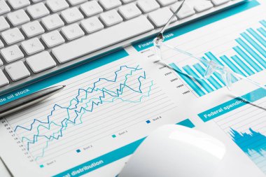 Ortalama satış raporu hazırlanıyor