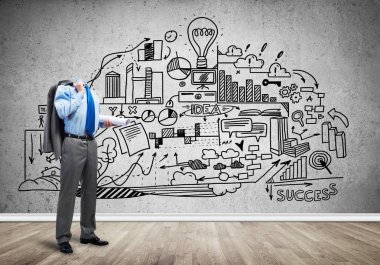 Başsız mühendis adam 