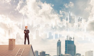 Takım elbiseli genç işadamı 