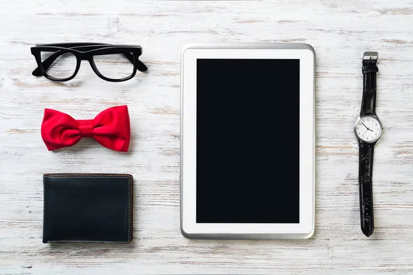 Beyefendi aksesuarları ve tablet