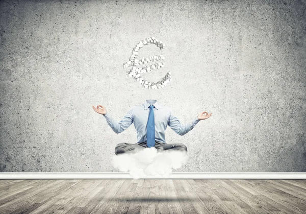 Hombre de negocios meditando sin cabeza —  Fotos de Stock