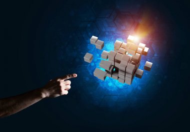 küp hatlarıma gösteren erkek ele