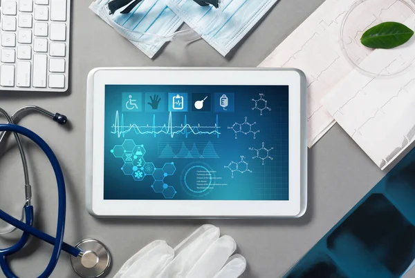 Цифрові технології в концепції медицини — стокове фото