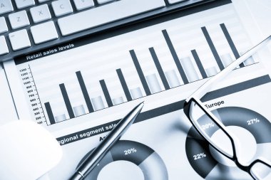 Ortalama satış raporu hazırlanıyor