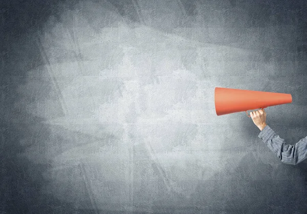 adam announcemen yapma