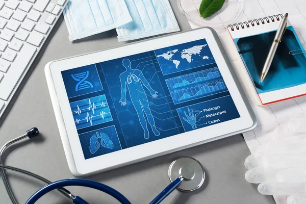 의학 개념에 디지털 기술 — 스톡 사진