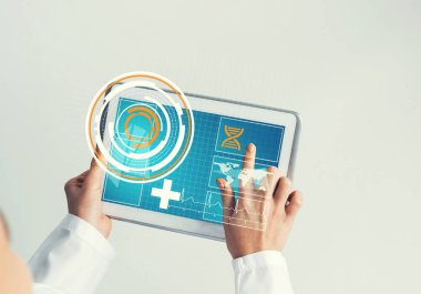 Tablet pc aygıtı doktorun elinde