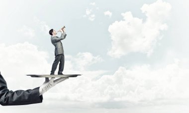 iş adamı oynayan fifre