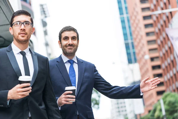 Businessmen stopping car — Stock Photo, Image