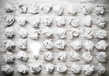 Üstün senin parlak fikrin