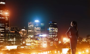 Gece city adlı arayan kadın