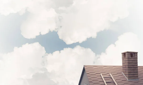 Kahverengi tuğla çatı — Stok fotoğraf