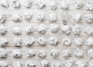 Üstün senin parlak fikrin