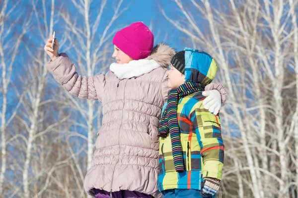 Wo happy kids making selfie — Stock Photo, Image