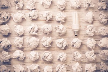 Üstün senin parlak fikrin