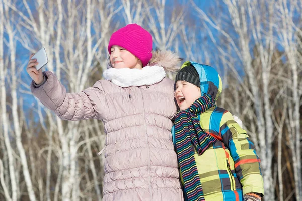 Wo happy kids making selfie — Stock Photo, Image