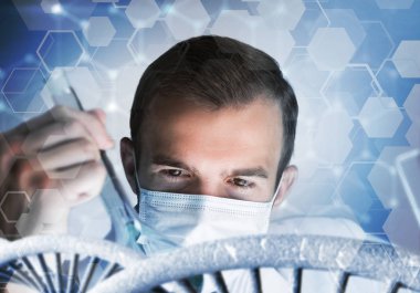 Yakışıklı bilim adamı araştırma yapma