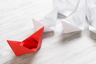 Origami deniz araçları kümesi  