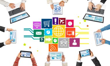 Cihazlar kullanarak insanların Üstten Görünüm 