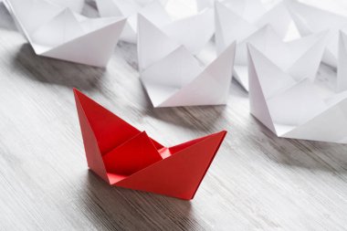 Origami deniz araçları kümesi  
