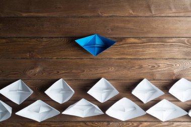 Origami deniz araçları kümesi  