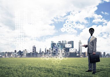 Açık havada ile fotoğraf makinesi şık iş adamı