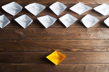 Origami deniz araçları kümesi 