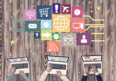 Bir grup insan cihazlar ile 