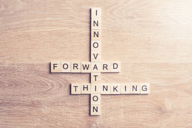 Bulmaca tahta küpleri ile