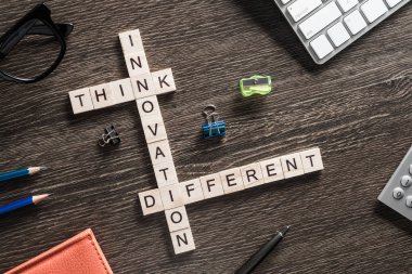 Bulmaca tahta küpleri ile