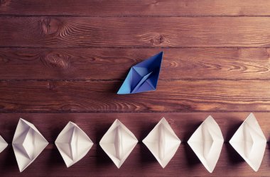 Origami deniz araçları kümesi 