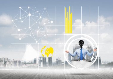 açık havada bulutun üstünde yüzen işadamı