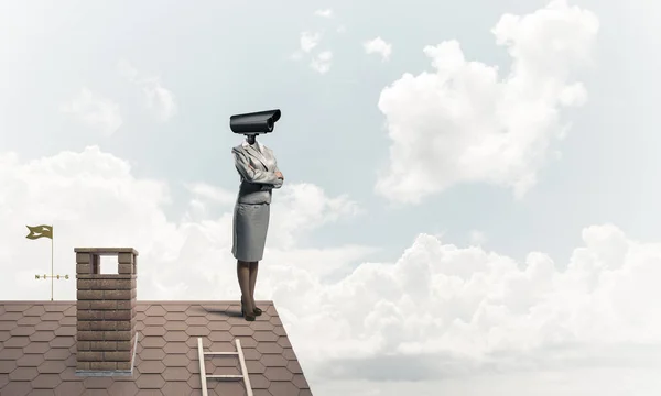 Empresaria con cámara en lugar de cabeza — Foto de Stock