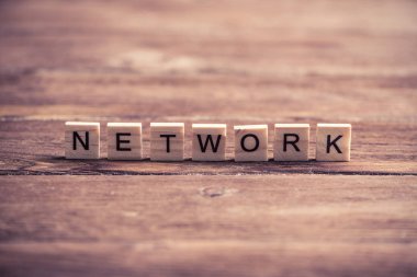 harf ile ahşap öğeleri