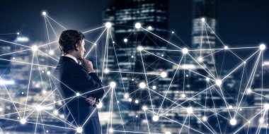  işadamı gece cityscape karşı