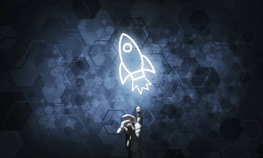 koyu arka plan üzerinde hafif roket