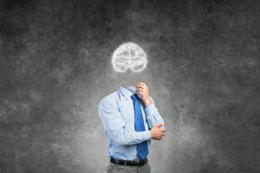 Meçhul başsız işadamı