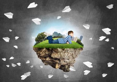 Sevimli çocuk okul çağındaki 