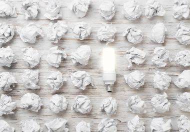 Üstün senin parlak fikrin 