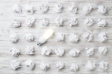 Üstün senin parlak fikrin 