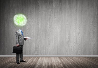 Meçhul başsız işadamı