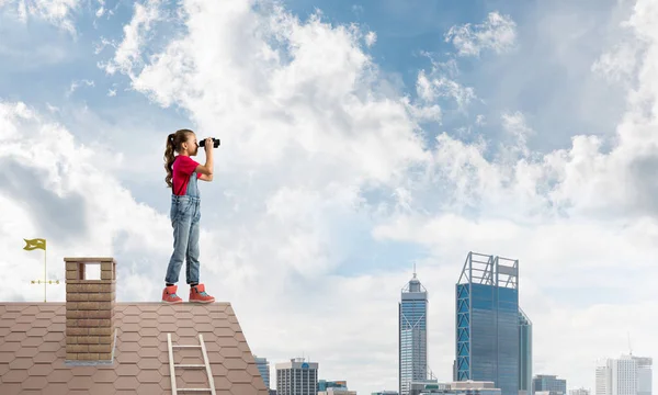 Menina bonito da idade escolar — Fotografia de Stock