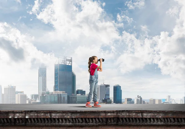 Roztomilé dívky školního věku — Stock fotografie