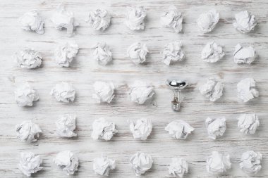 Üstün senin parlak fikrin